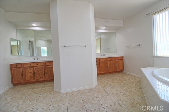Building Photo - 34105 Castle Pines Dr