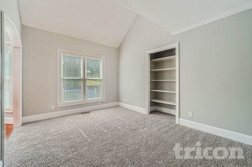 Building Photo - 3835 Bay Grove Way