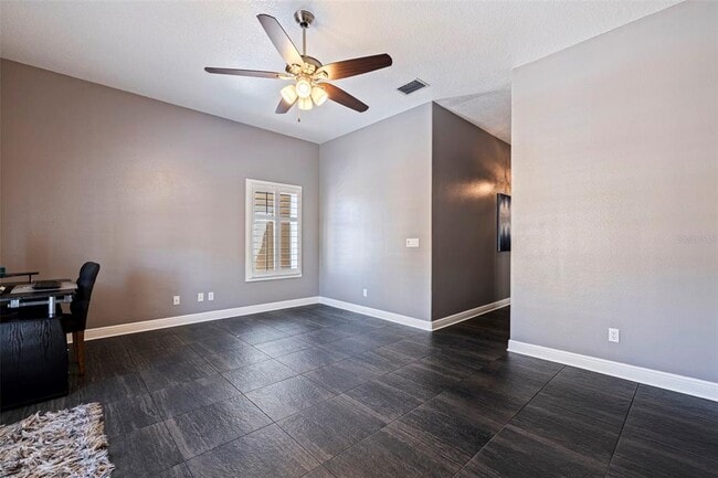 Building Photo - 618 Saxony Blvd