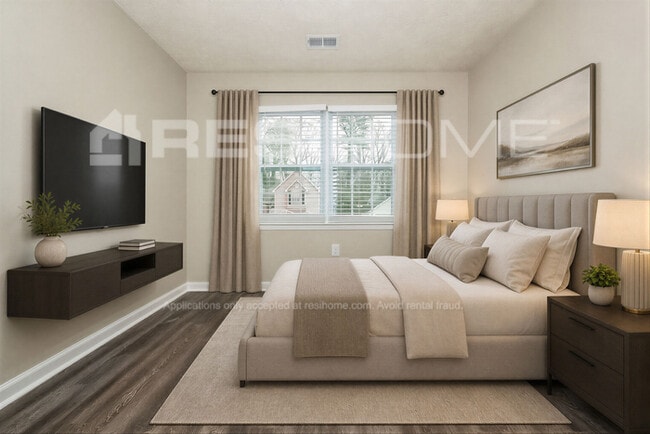 Building Photo - 5949 Creekside Dr