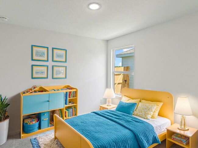 Building Photo - VIEWS VIEWS VIEWS and LOCATION! Rental Bac...