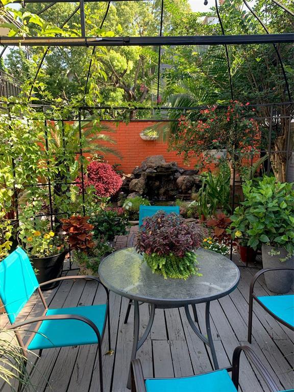 Building Photo - 710 Colquitt St