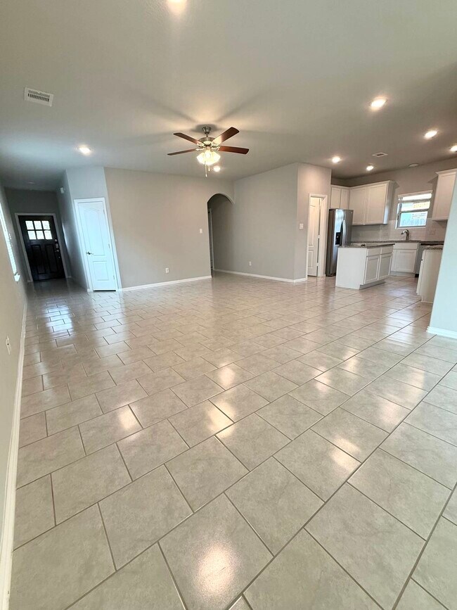 Building Photo - 31755 Wellington Pass