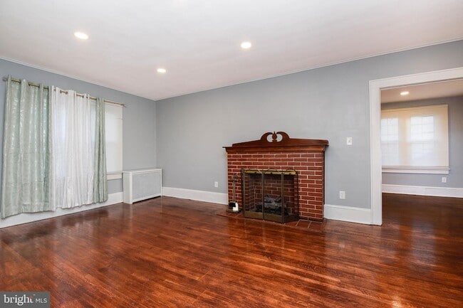 Building Photo - 2612 Olyphant Ave