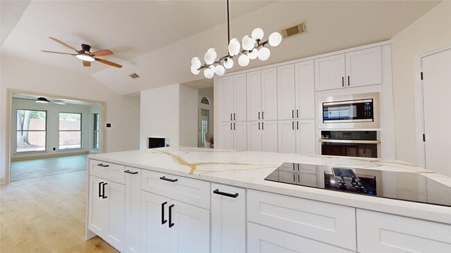 Building Photo - 22010 Rockchester Dr