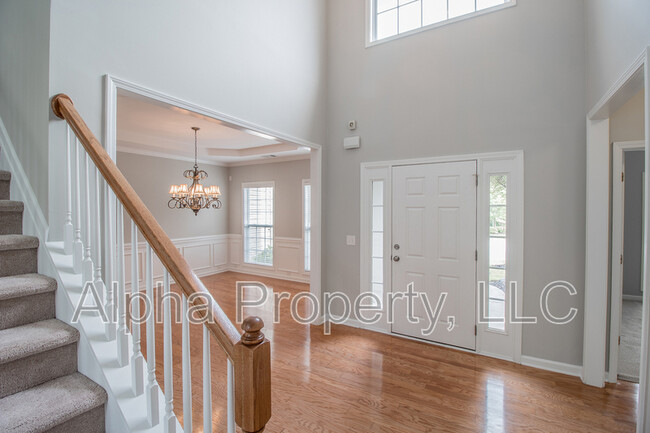 Building Photo - 515 Adeline Ct