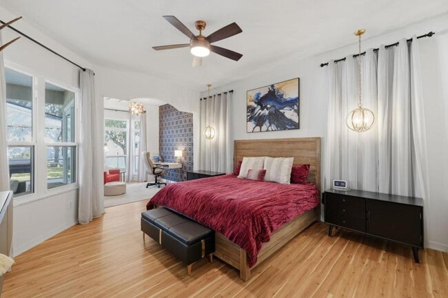 Building Photo - 8210 Prairie Ridge Way