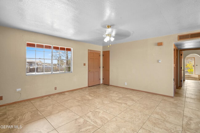 Building Photo - 16051 Harrison Ave