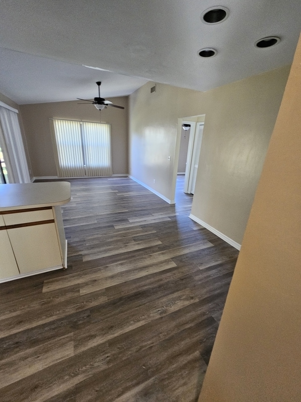 Building Photo - 13100 Brookshire Lake Blvd