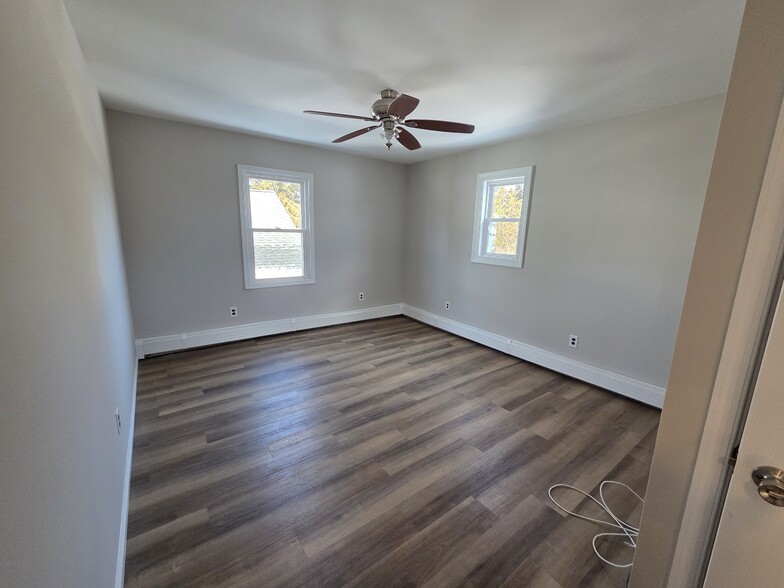 Living room - 2461 Susquehanna Rd
