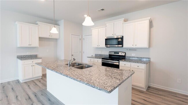 Building Photo - 3675 Abbey Wy