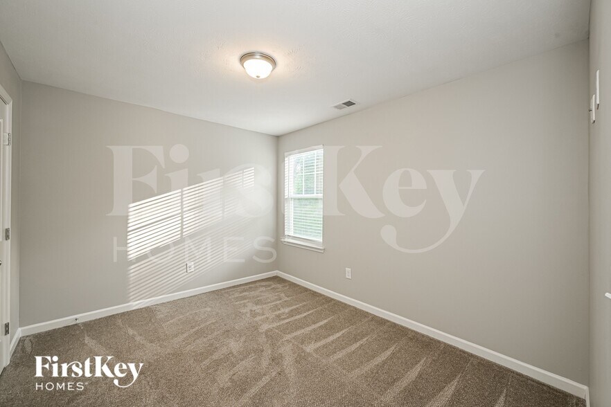 Building Photo - 126 Kash Ct