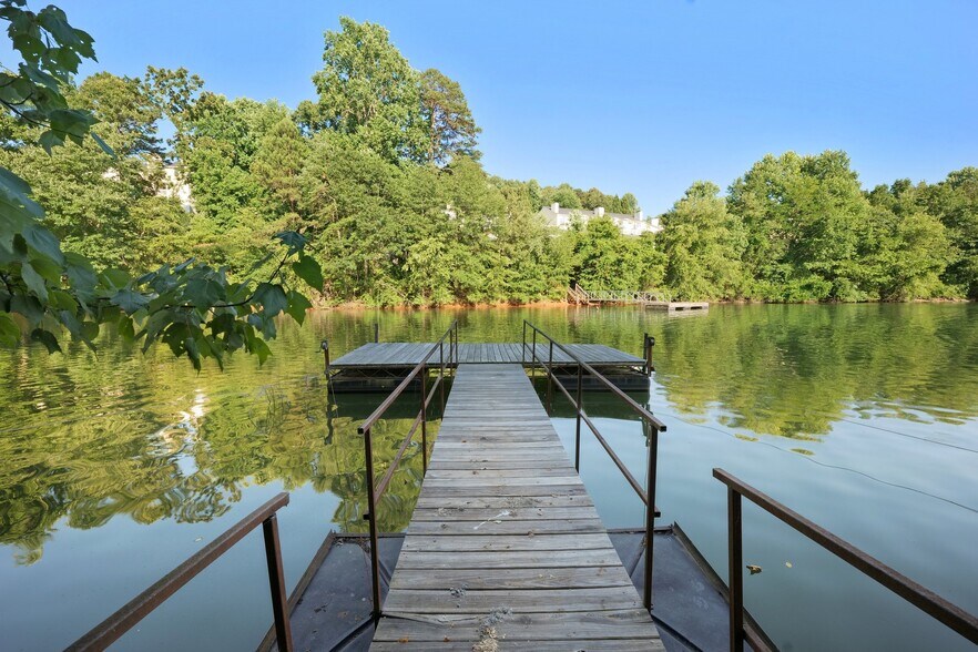 Building Photo - 2507 Hidden Cove Ct