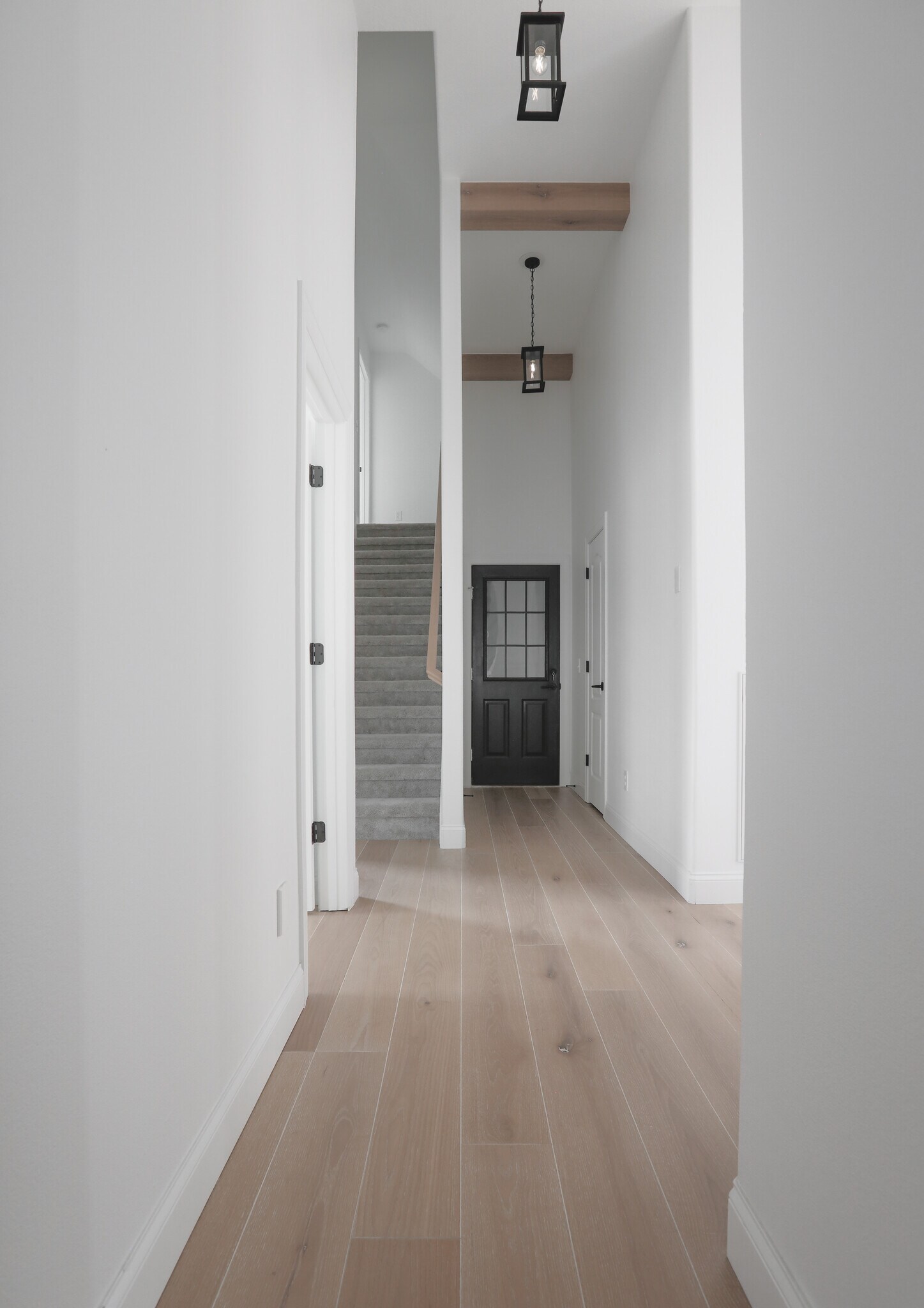 Building Photo - 2010 Merlin Dr