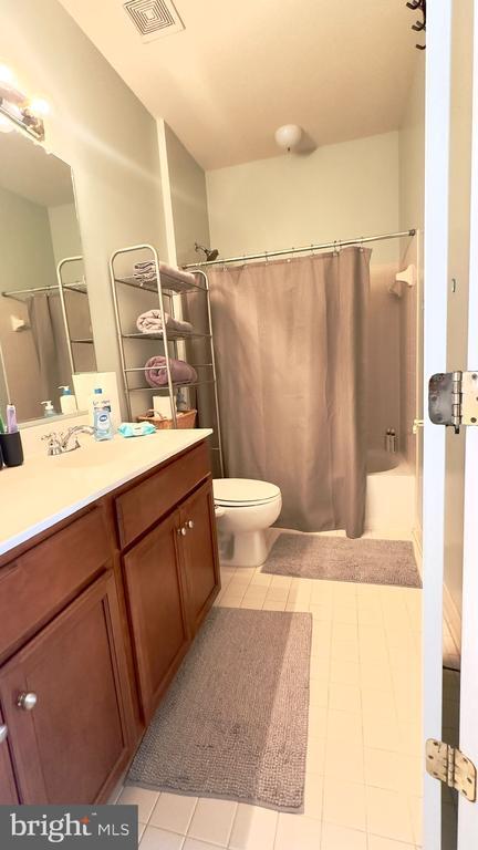 Building Photo - 43220 Becontree Terrace