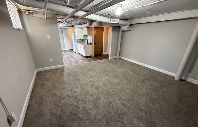 Building Photo - 3015 Clifton Ave