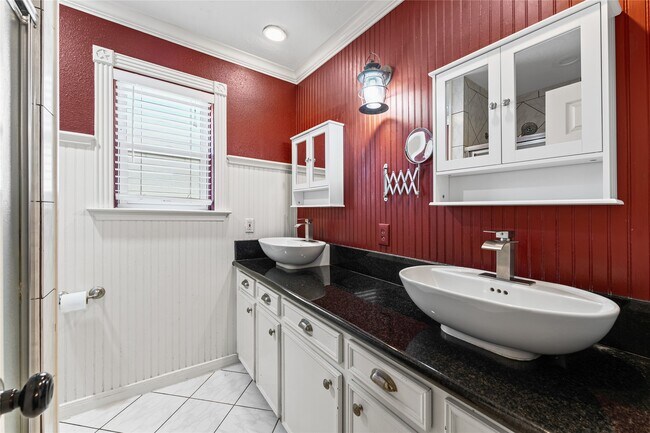 Building Photo - 3202 Greenham Ct