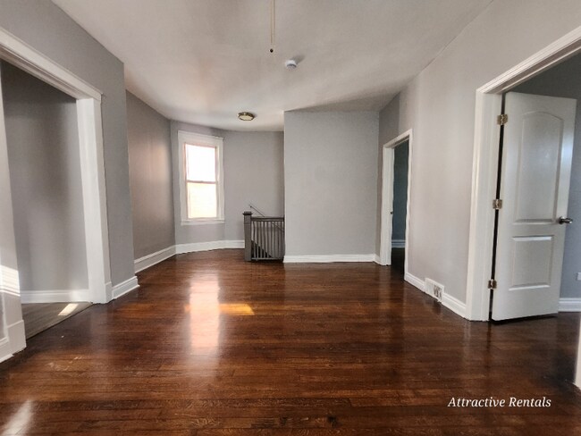 Building Photo - 7632 S Drexel Ave