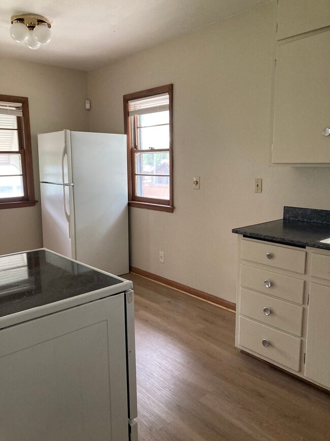 Building Photo - 4124 Lower Beaver Rd