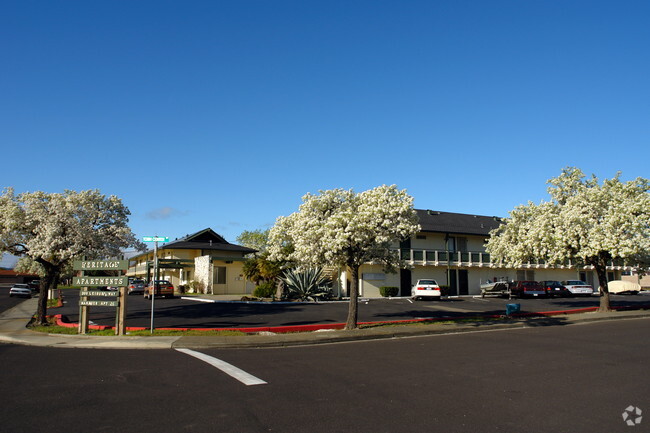 Building Photo - Heritage Apartments