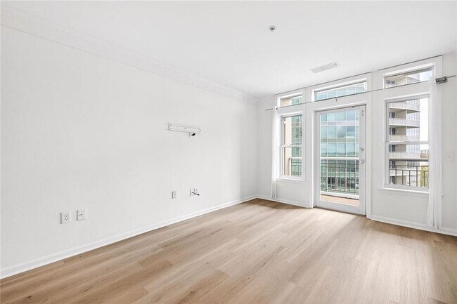 Building Photo - 3334 Peachtree Rd NE