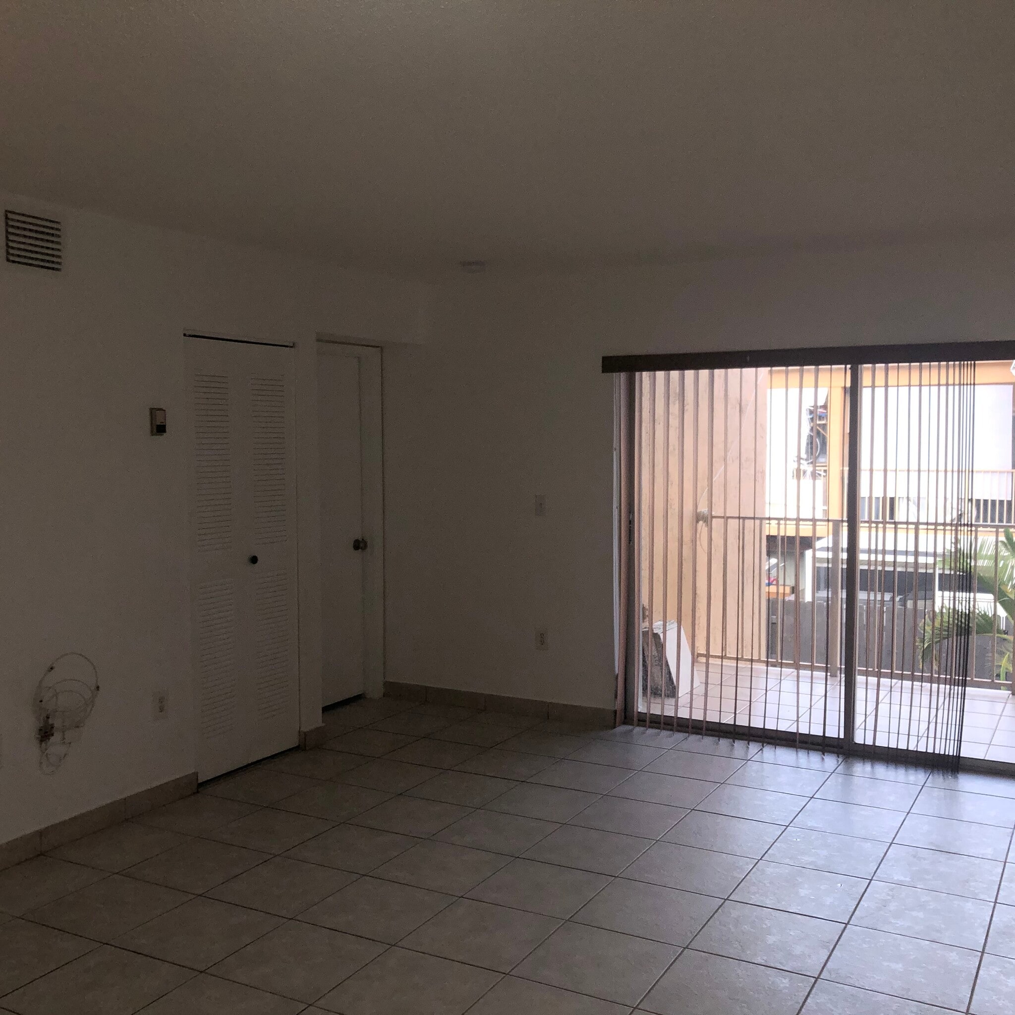 Building Photo - 1155 NW 124th Pl