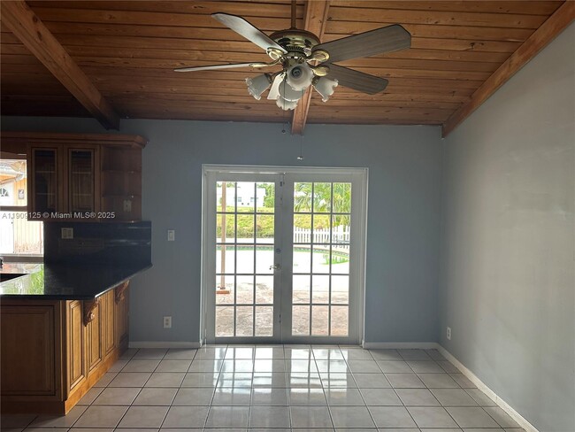 Building Photo - 1107 SW 83rd Ave