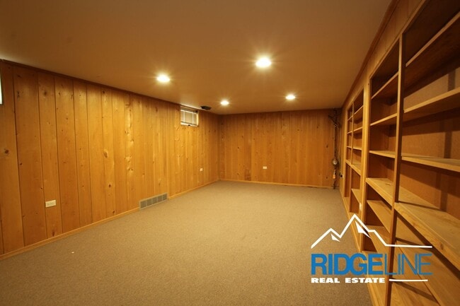 Building Photo - Beautiful Home near Benefis Hospital for Lease!