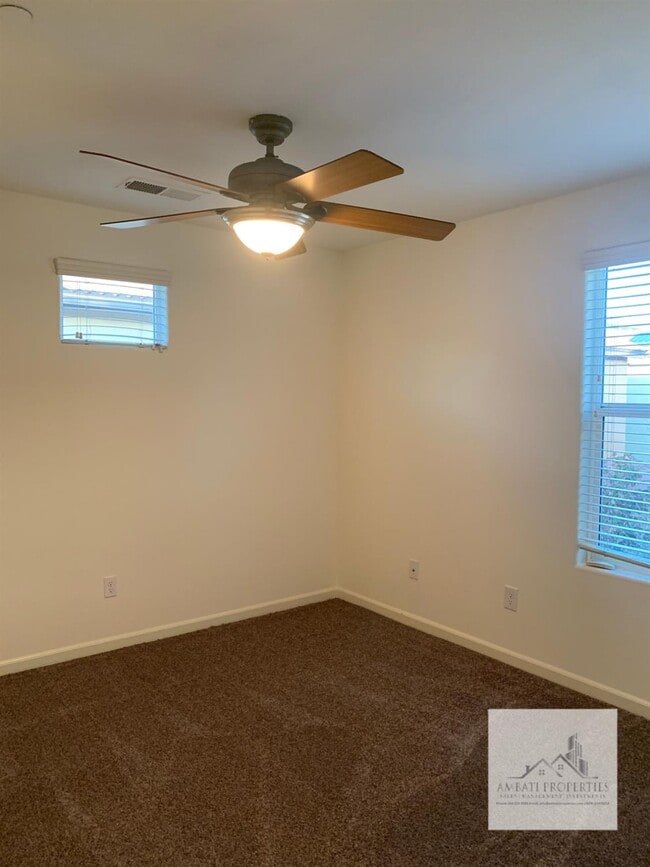 Building Photo - 3663 Etchings Way