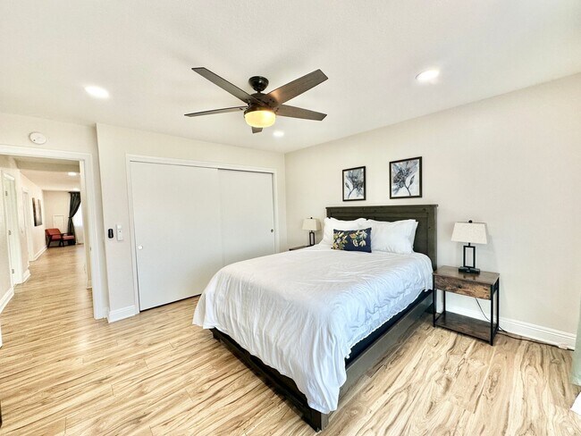 Building Photo - Breathtaking Custom Country Two-Story Home, Fully Remodeled & Beautifully Appointed on Private 20...