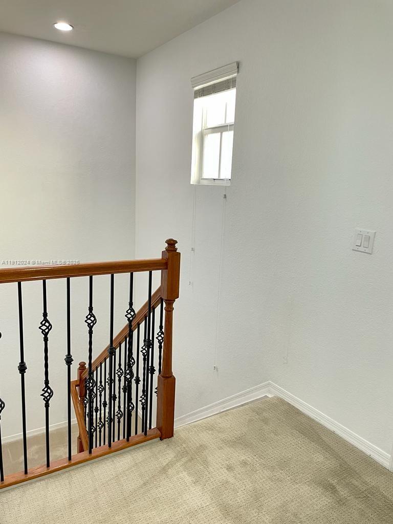 Building Photo - 14934 SW 41st Ln