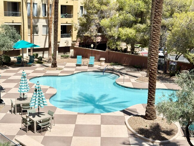 Building Photo - Live the Las Vegas Lifestyle in a Gated, A...