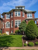 Building Photo - 735 Avenue C