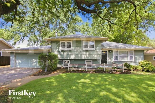 Building Photo - 28W608 Bolles Ave