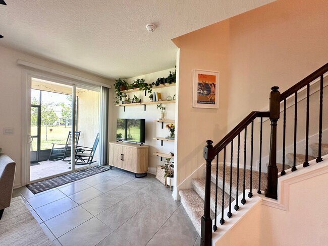 Building Photo - Adorable Townhome in Heart of St. Johns Co...
