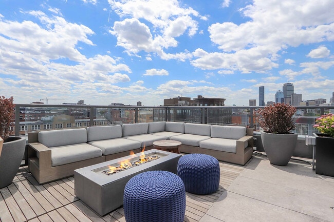 Building Photo - 370 Harrison Ave