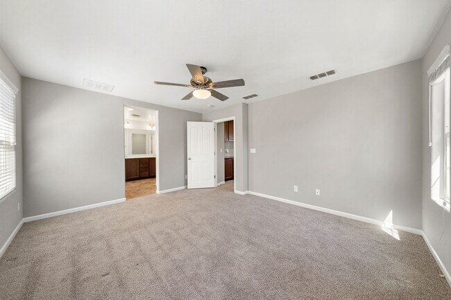Building Photo - NICE TWO STORY TOWNHOME IN NATOMAS!