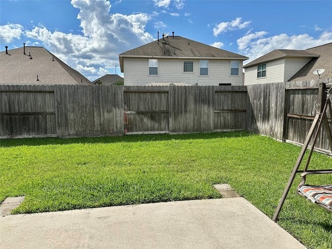 Building Photo - 30415 Deleon Fields Dr