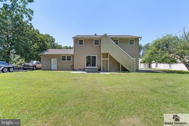 Building Photo - 353 Blackwood Clementon Rd