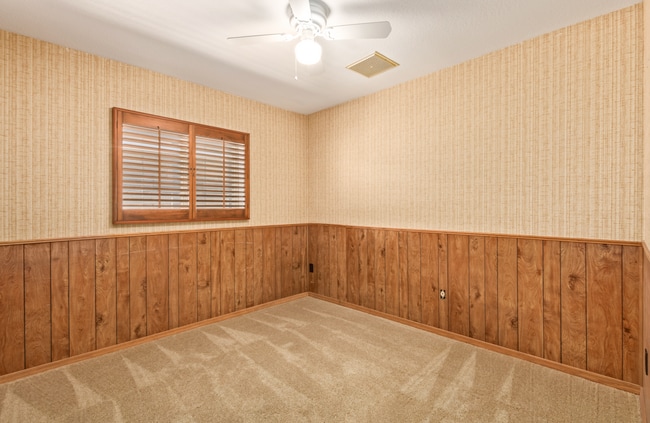 Building Photo - 2113 E Pebble Beach Dr