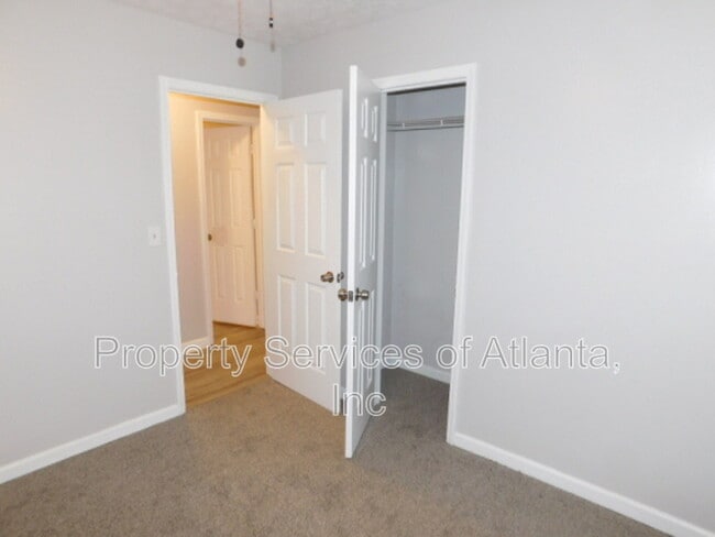 Building Photo - 3772 Rolling Pl