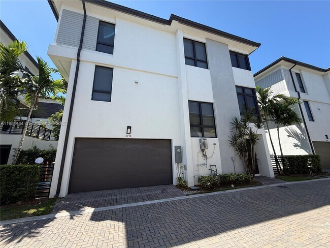 Building Photo - 8251 NW 47th Terrace