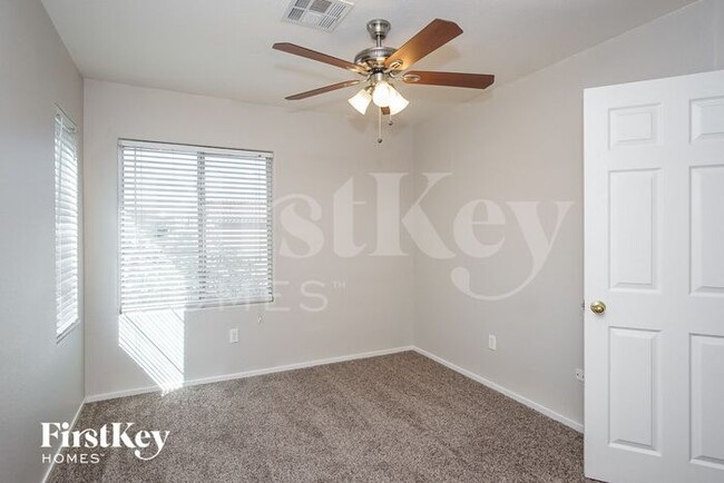 Building Photo - 10686 Congaree St