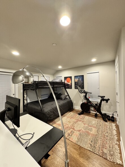 Building Photo - 4101 Bryant Terraces Dr