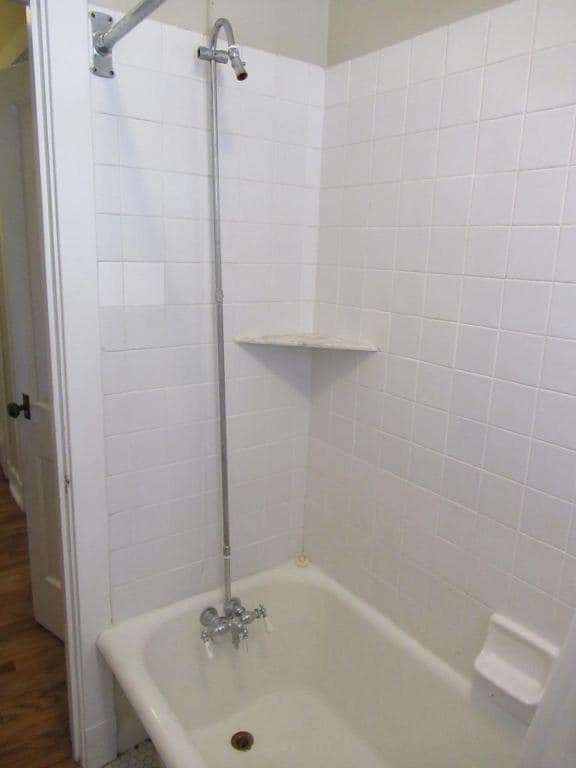 Building Photo - 1220 Marion, Apartment #34