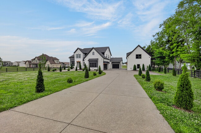 Building Photo - 360 Rucker Rd