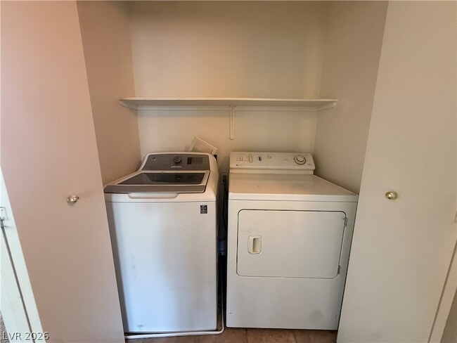 Building Photo - 9050 W Warm Springs Rd