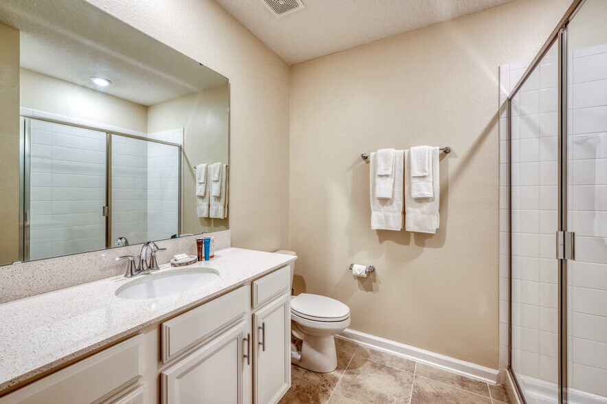 Building Photo - 851 Ocean Course Ave