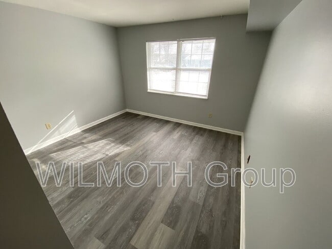 Building Photo - 1329 Millerwood Dr