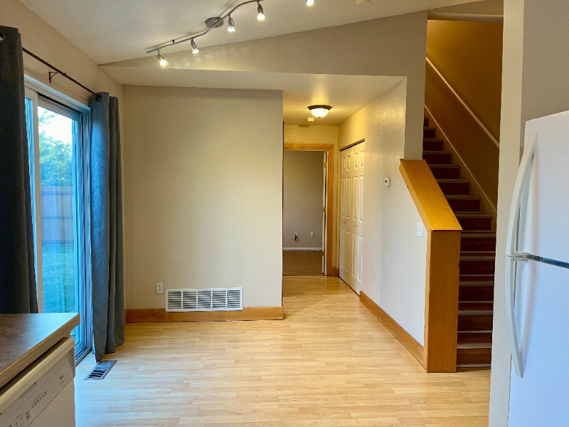 Building Photo - 2515 Lily Dr